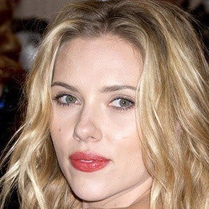 Scarlett Johansson Age Height Net Worth